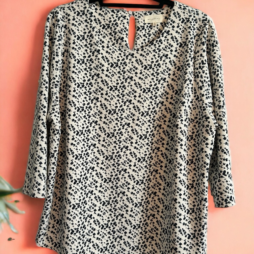 Melloday - White and blue pattern blouse - 2X - Worn Once